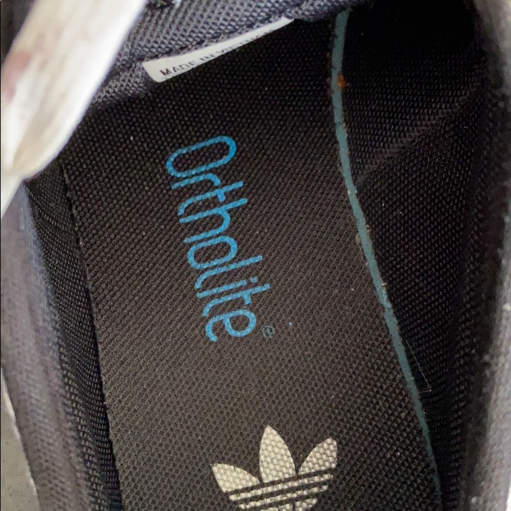 Adidas - Picture 3 of 3